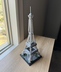 LEGO ARCHITECTURE: The Eiffel Tower (21019) Incomplete set Only