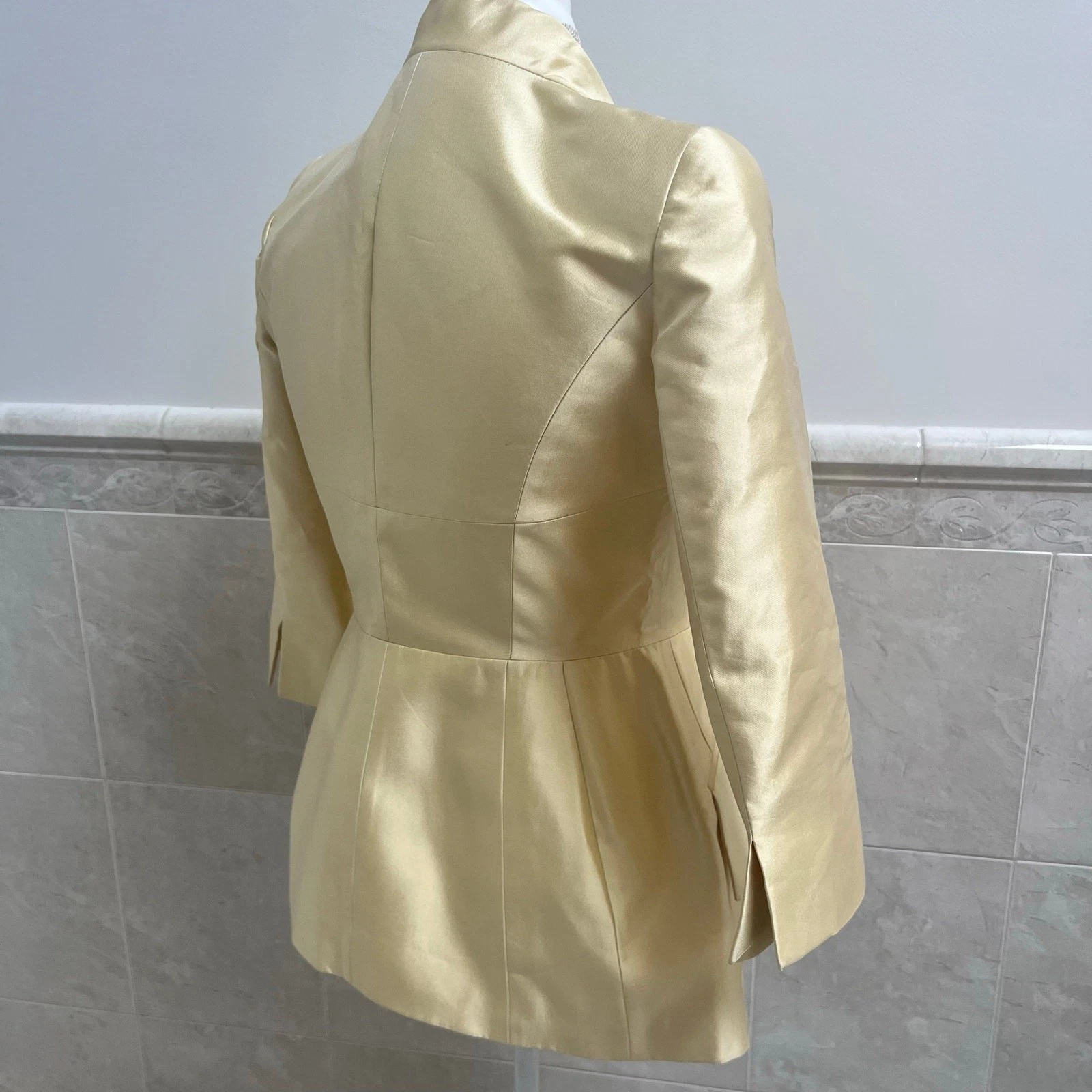 Blazer Alexander McQueen seta mikado risvolto sartoriale 42 6 giallo burro