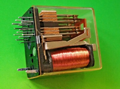 10 x ITT 256ADY600Ω  Multi-contact Relay - 24 volts DC 24VDC NOS