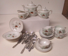 Vintage Japan Child's Porcelain Tea Set - Christmas Pine  Pinecone