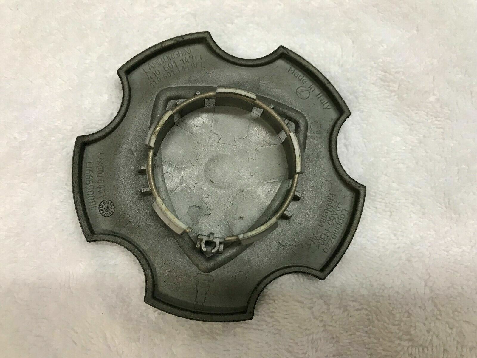 LAMBORGHINI MURCIELAGO LP640 WHEEL RIM CENTER HUB CAP OEM 410601147B