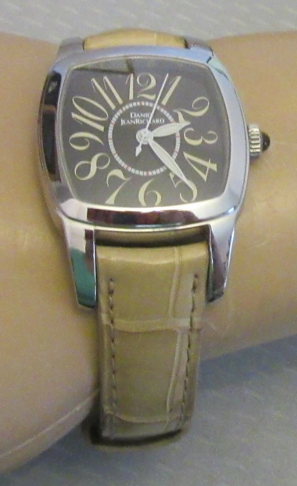 Daniel JeanRichard Grand TV экран женщин часы швейцарский кварц в коробке ссылка 95006 - Изображение 2 из 4