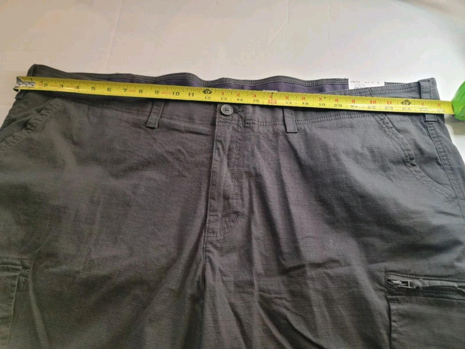 NWT Mens Sonoma Flexwear Cargo SZ 52 With 9 Inseem Flat Front With Pockets