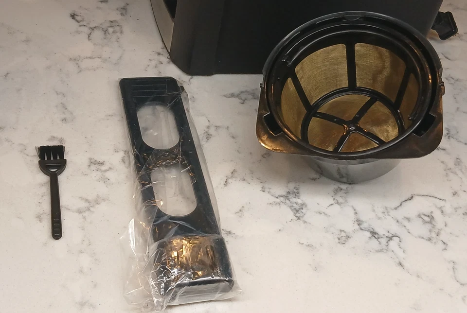 Capresso CoffeeTEAM GS 10 Cup Coffee Maker - Image 2 of 4