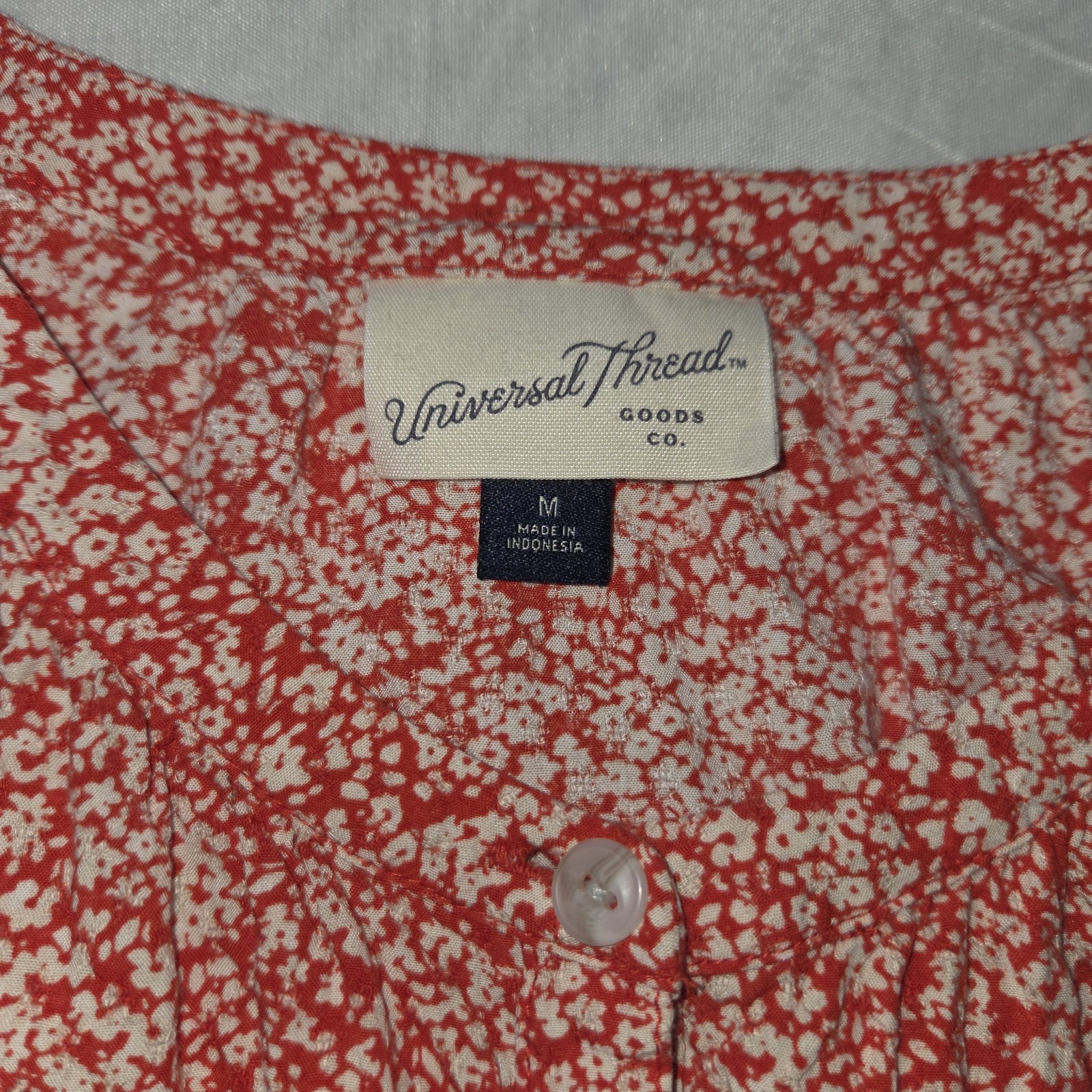 Universal Thread Ladies Red Button Up Blouse With… - image 8
