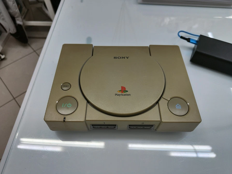 Sony PlayStation 1 Console con Controller - Grigio (SCPH-9002), foto 3 di 5
