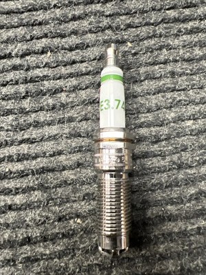 *NEW IN BOX* Spark Plug-Base E3 Spark Plugs E3.74