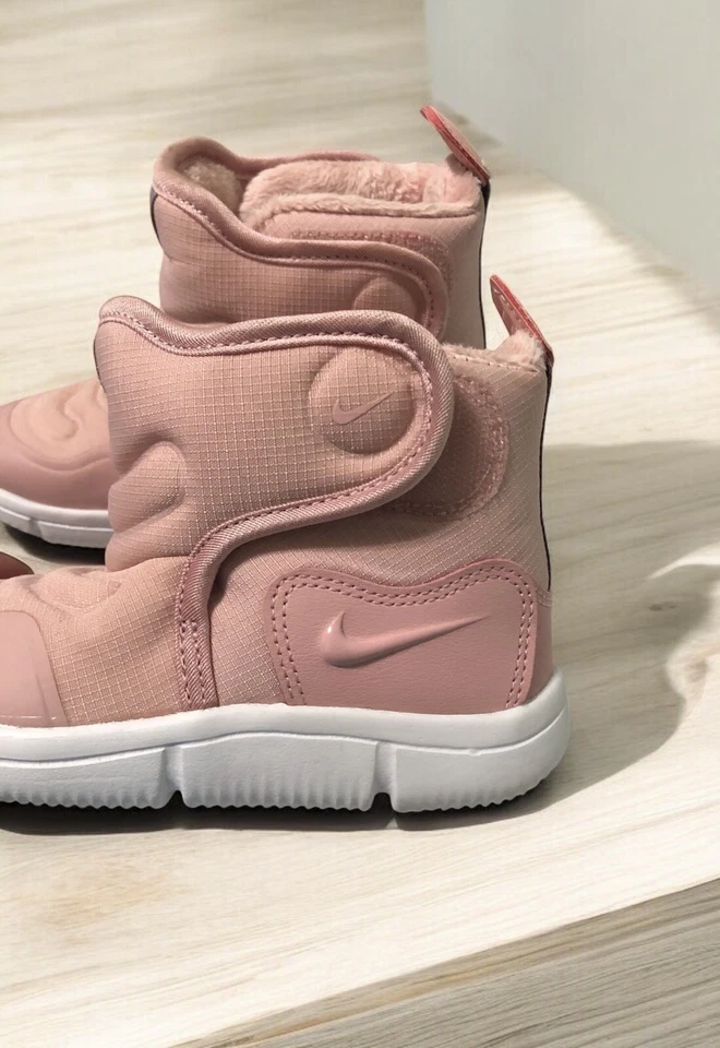 Bota Nike Novice (Pink Glaze' Td) Estilo para niños pequeños: Av8338 9C Foto 3 de 4