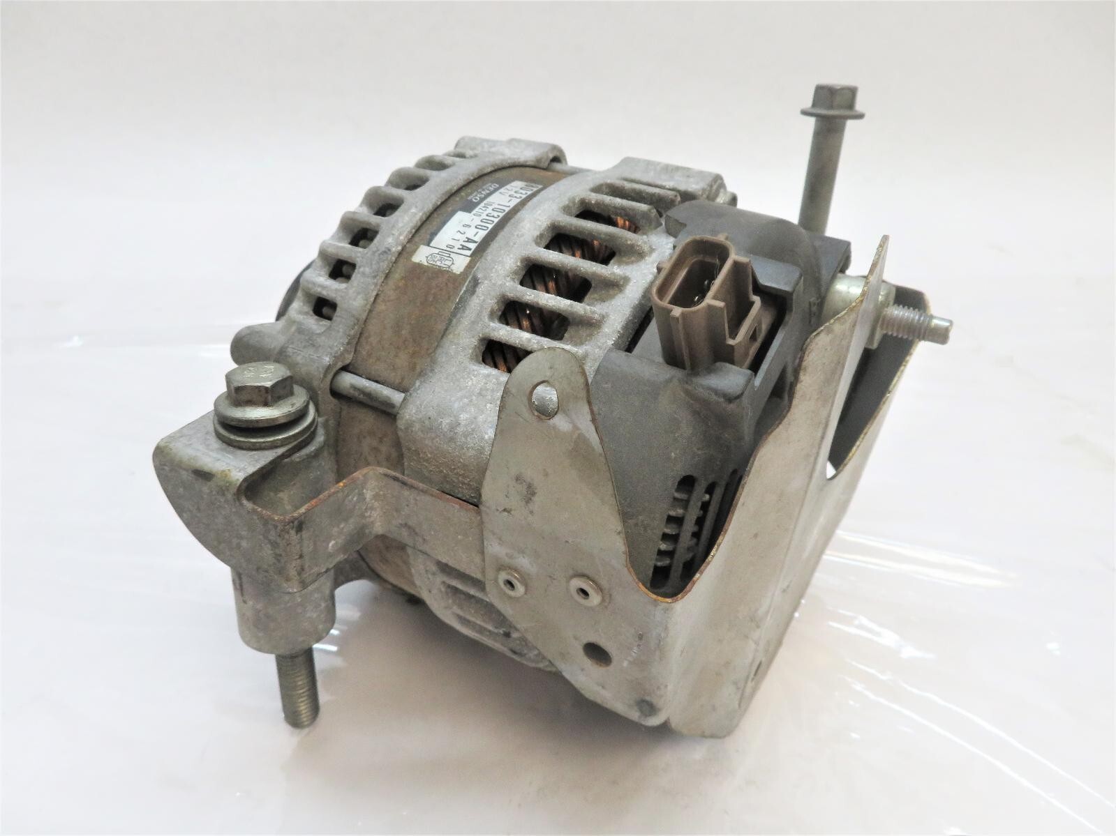 2012 ASTON MARTIN RAPIDE ALTERNATOR OEM DENSO 8D33-10300-AA 12 VOLT 