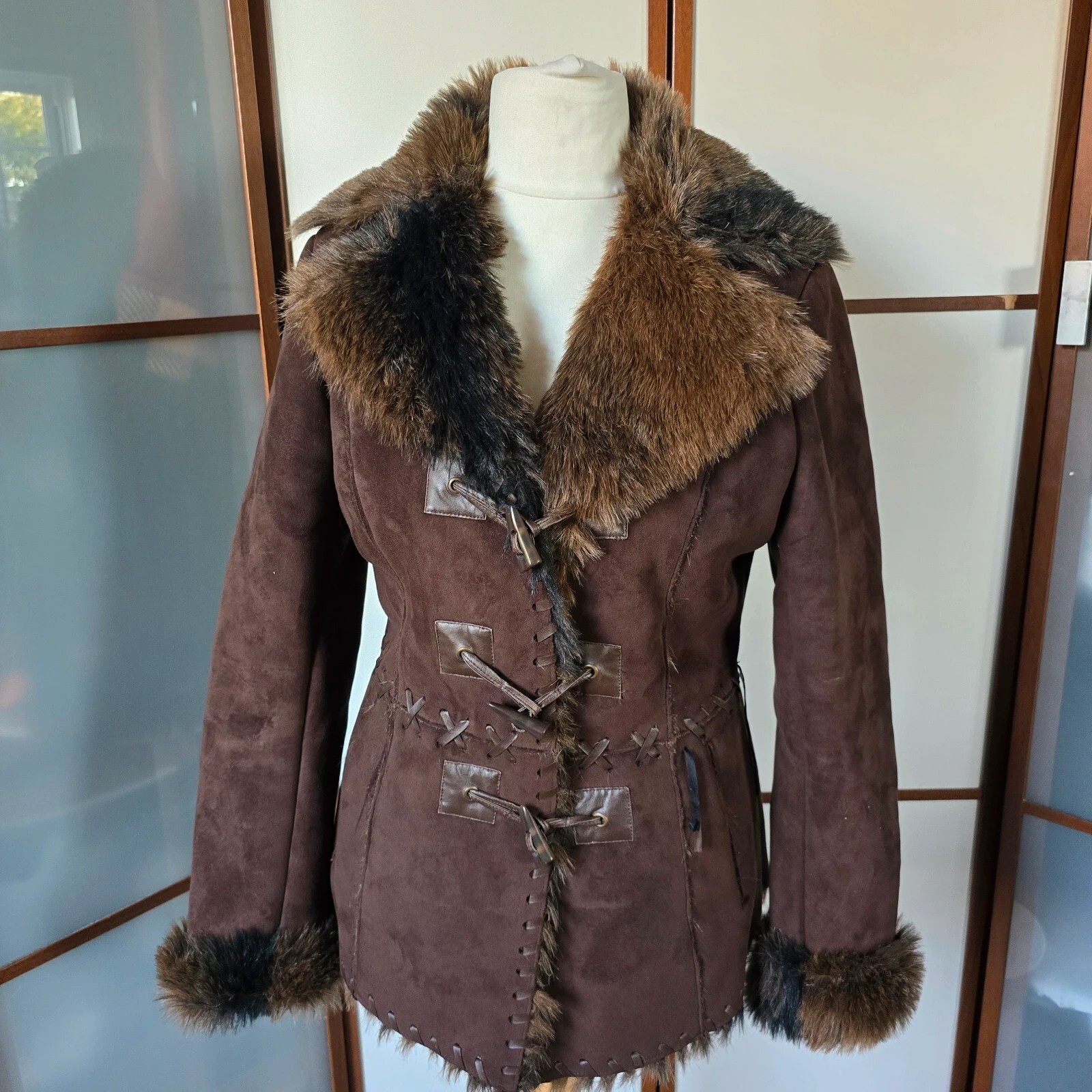 David Moore New York brown sheepskin style fur womens jacket size 10 y2k