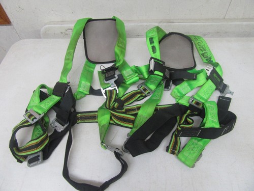 Lot of 2 - Honeywell Miller Ultra P950QC/UGN Full Body Harnesses, Universal L/XL - Picture 2 of 7