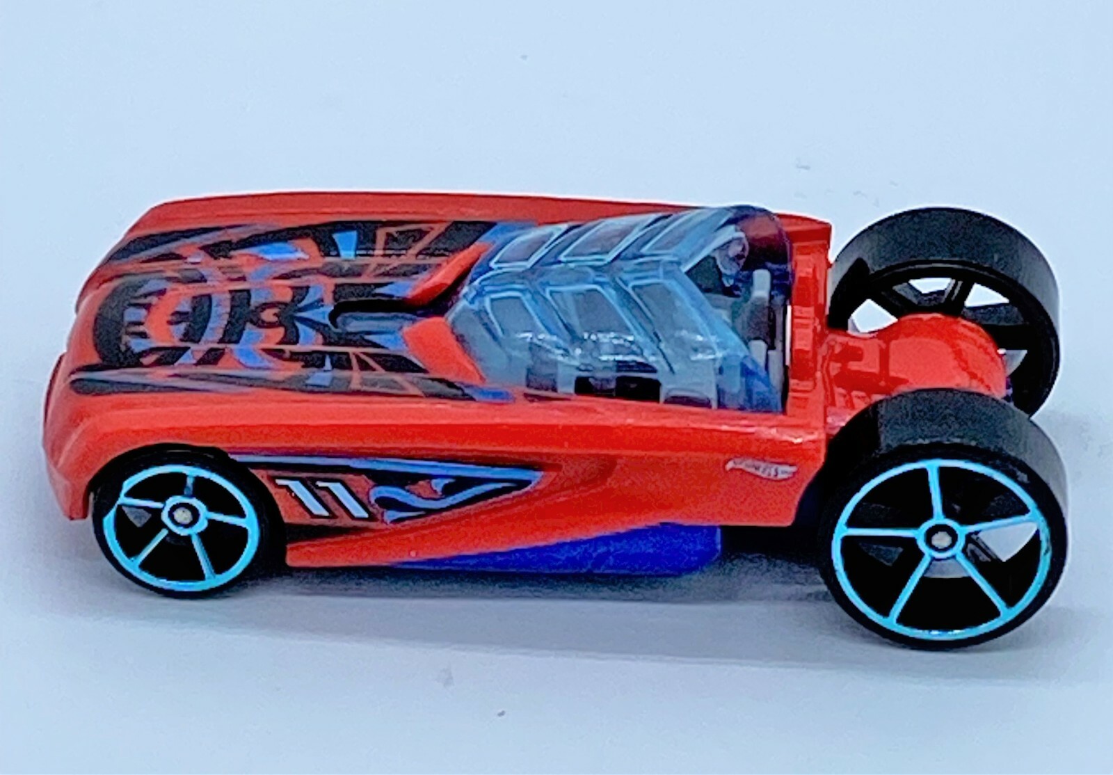 Picture 2 of 6