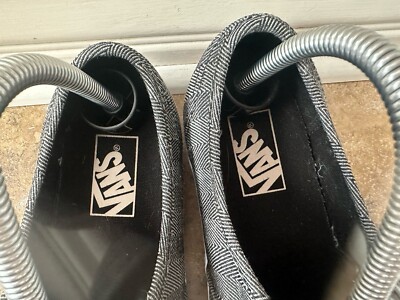 Vans Unisex Athletic Sneakers Gray White 721454 Low Top Lace Up M 4.5 W 6 M Vans Athletic Sneakers Gray White 721454 Low Top Lace Up  main image 3