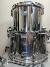 PAR DE LUDWIG CLASSIC COMBINADOS DE FÁBRICA PRINCIPIOS DE LOS 70 Cromo Kick And Tom