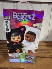 Bratz Bratziez Iconz Series Plush Blind Box with Charm Clip and Accessory SEALED