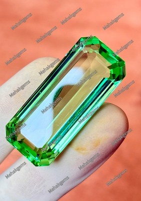 92 Ct Mint Green Topaz, Emerald Cut, Bi Color Topaz for Wire Wrap Pendant