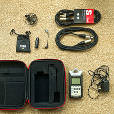 Zoom H4n Handy Digital Recorder 4-Track 24-bit/96kHz w/ Case, PSU & XLRs
