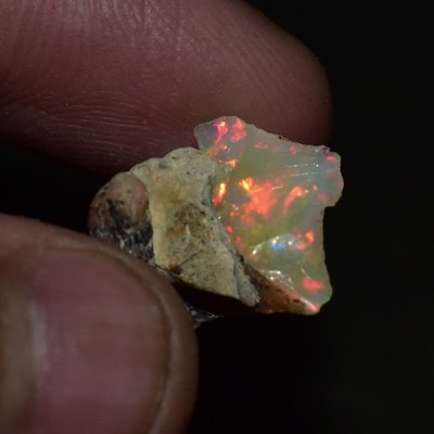 5.00 Ct Smooth White Ethiopian Opal Rough, Ideal for Jewelry - Smoked Opal Raw