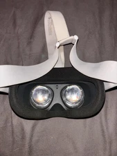 Oculus Quest 2 128GB Standalone All-in-One VR Headset KW49CM