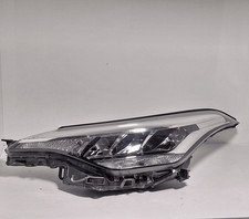 81170F4180 Projektor Links TOYOTA C-HR 1.8 Hybrid E-CVT (72Kw) Suv 5p/b-e/1798c