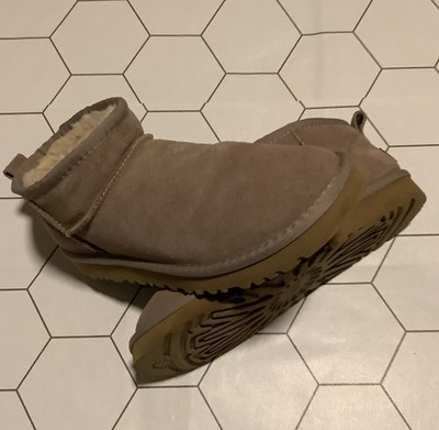 UGG