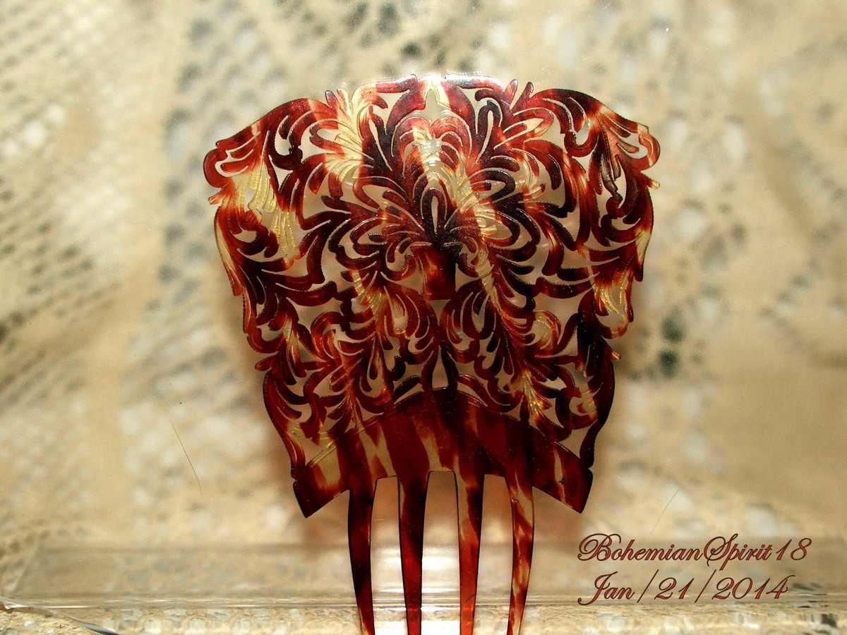 Spanish Mantilla Peineta Faux Tortoise Hair Comb Spanish mantilla comb large celluloid faux tortoiseshell  main image 3