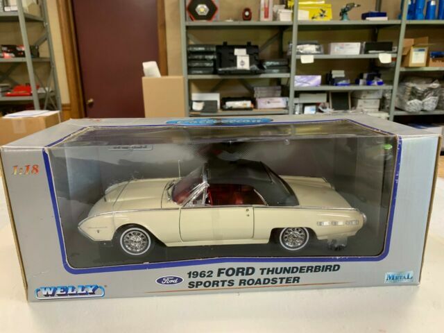 Welly ford thunderbird