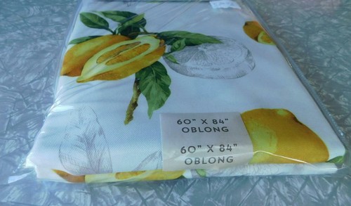 Benson Mills Limoncello Lemon Fruit Tablecloth 60x84" Rectangular Polyester NEW - Picture 3 of 4