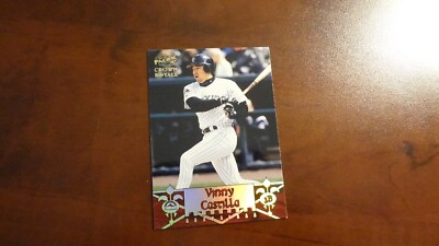 1998 PACIFIC CROWN ROYALE # 9  VINNY CASTILLO    BASEBALL CARD