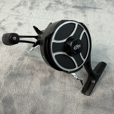 13 Fishing Freefall Ghost Aluminum Ice Reel The Snitch Pro Left Hand   B240