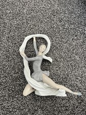 Nao Ballerina Poreclain Figure