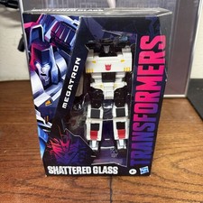 Hasbro Transformers Generations Shattered Glass Megatron Voyager Class