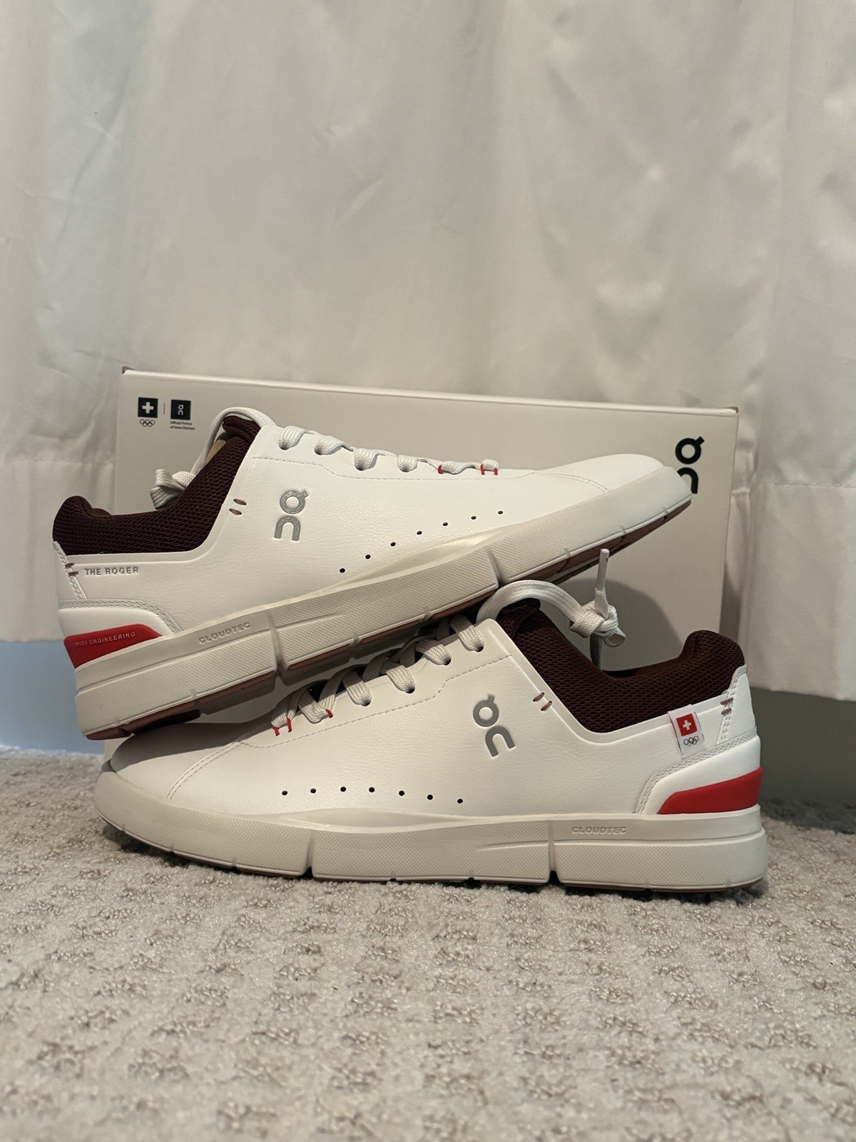On THE ROGER Swiss Olympic White Red Men's Sneakers Low Top Athletic Shoes