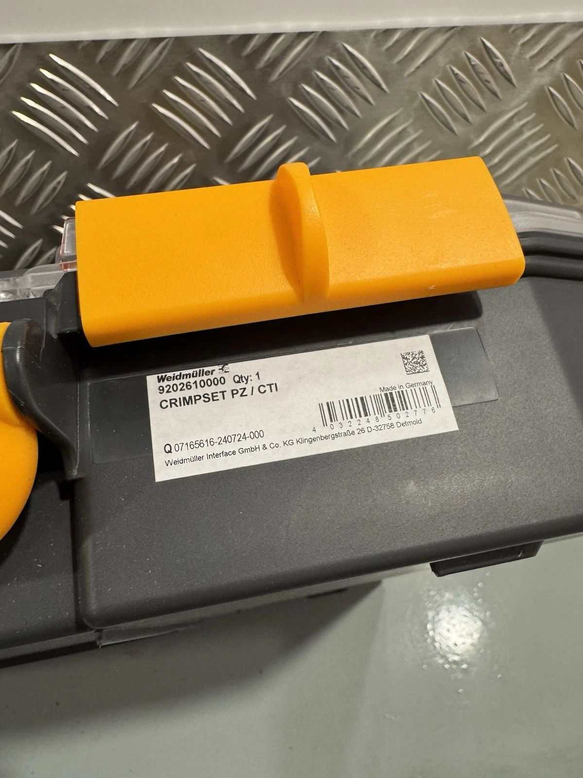 Farnell Crimp And Strip Set 2 Piece Tool Set 2450580 Brand New 6