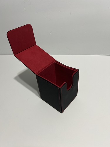 Caja de mazo de exhibición de tarjetas coleccionables con capacidad para 100+ tarjetas con soporte para tarjetas de ventana de exhibición - Imagen 3 de 11