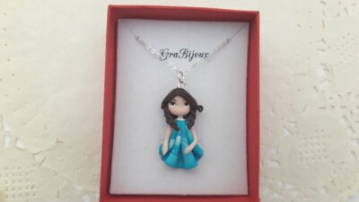 Collana pasta polimerica bambolina doll con abito azzurro