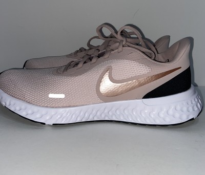 nike revolution 5 pink rose gold