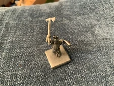 Vintage radcliffe pewter figure dungeon and dragons #3018 knight welding axe and