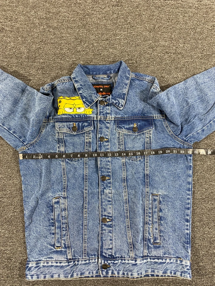 Members Only X Bob Esponja Chaqueta Azul Denim Jean Camionero Bombardero Abrigo Para Hombres Grande Foto 3 de 4