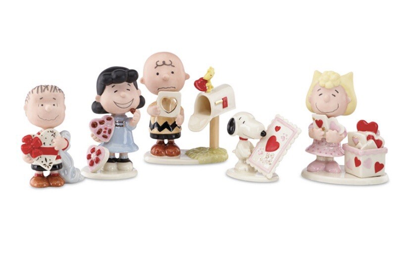 Lenox PEANUTS VALENTINES DAY FIGURINE SET 5pc Set.NIB Snoopy