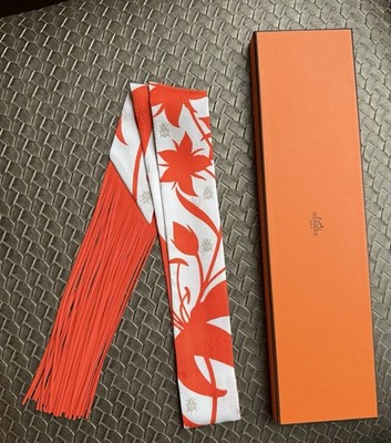 New Hermes Bouquet Final fringe Twilly Leather Orange / Gris Perle
