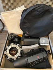 Calumet Travelite 750 Mono Light Flash- 2 Light Kit with Stands and Case