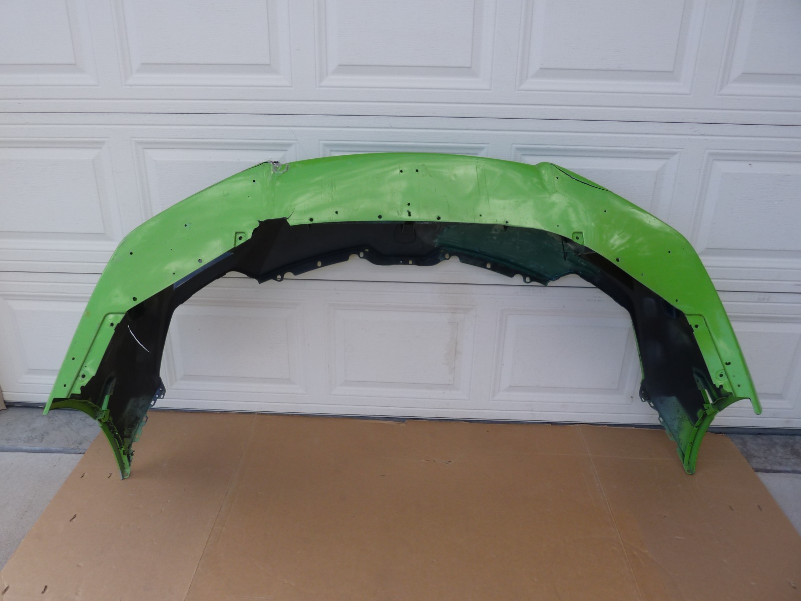 Lamborghini Huracan LP580 610 DAMAGED FRONT BUMPER COVER OEM Skin Facia