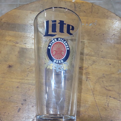 Miller Lite "A Fine Pilsner Beer" Tall Glasses MLB Kansas City Royals 2019