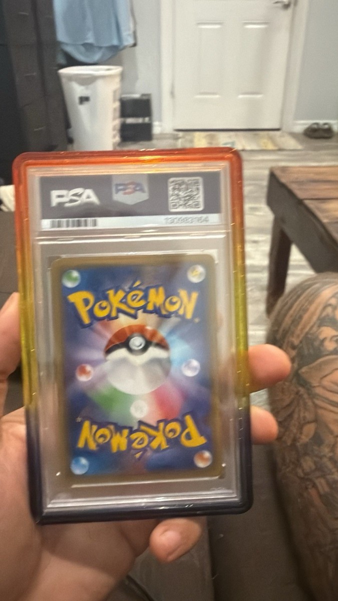 Poncho-wearing Pikachu - 231/XY-P 231/XY-P XY-P: Xy Promos Holo