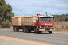Truck Photo Volvo F86 Drawbar Trailer Australia Red Volvo #g8bh