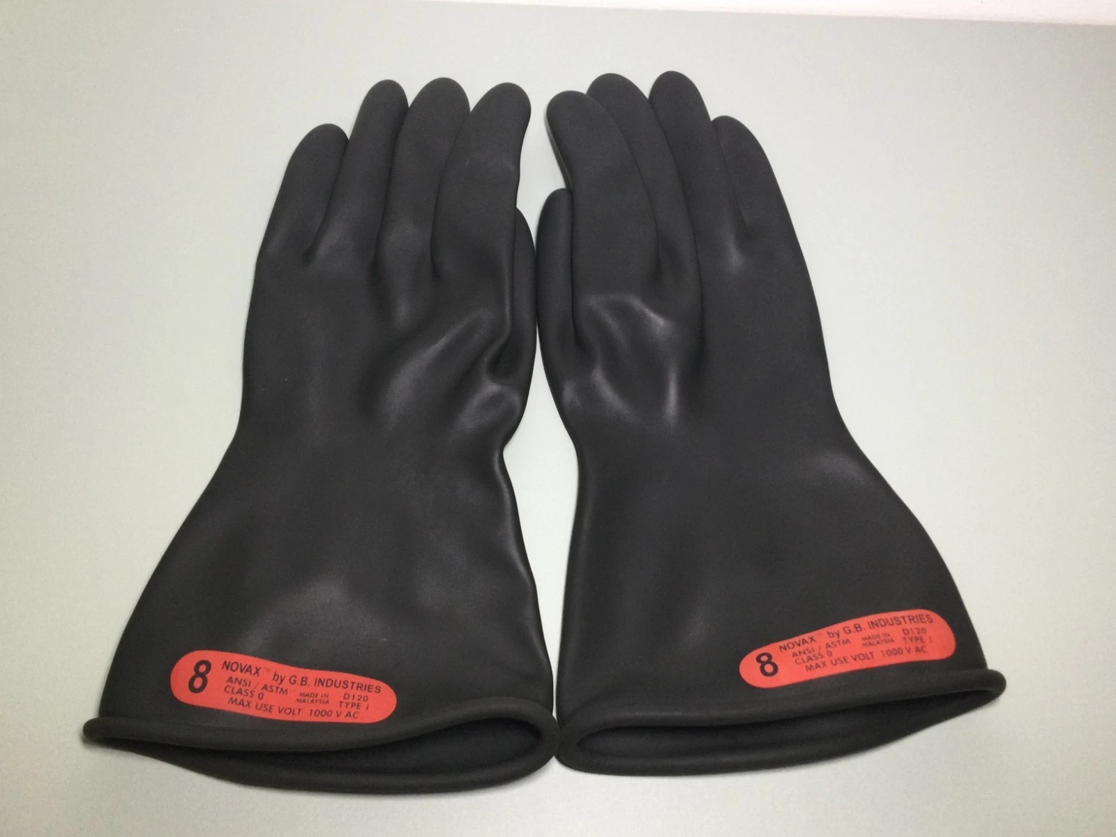 Novax D120 Size 8 Lineman Rubber Insulating Gloves Class 0 Type 1 1000V AC