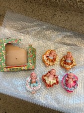 THE DOLLY SISTERS- 5 CELLULOID  DOLLS-Original Box 1940's Made in Japan (READ)