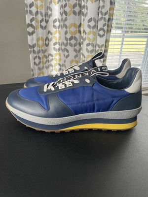 Size 12 - Givenchy TR3 Runner Navy