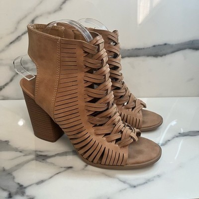 DV Women's Neutral Brown Weave Peep Toe Block Heel Bootie Sandals Sz 9 Festival